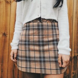 Express High Waisted Tan Plaid Preppy Mini Skirt Size 2